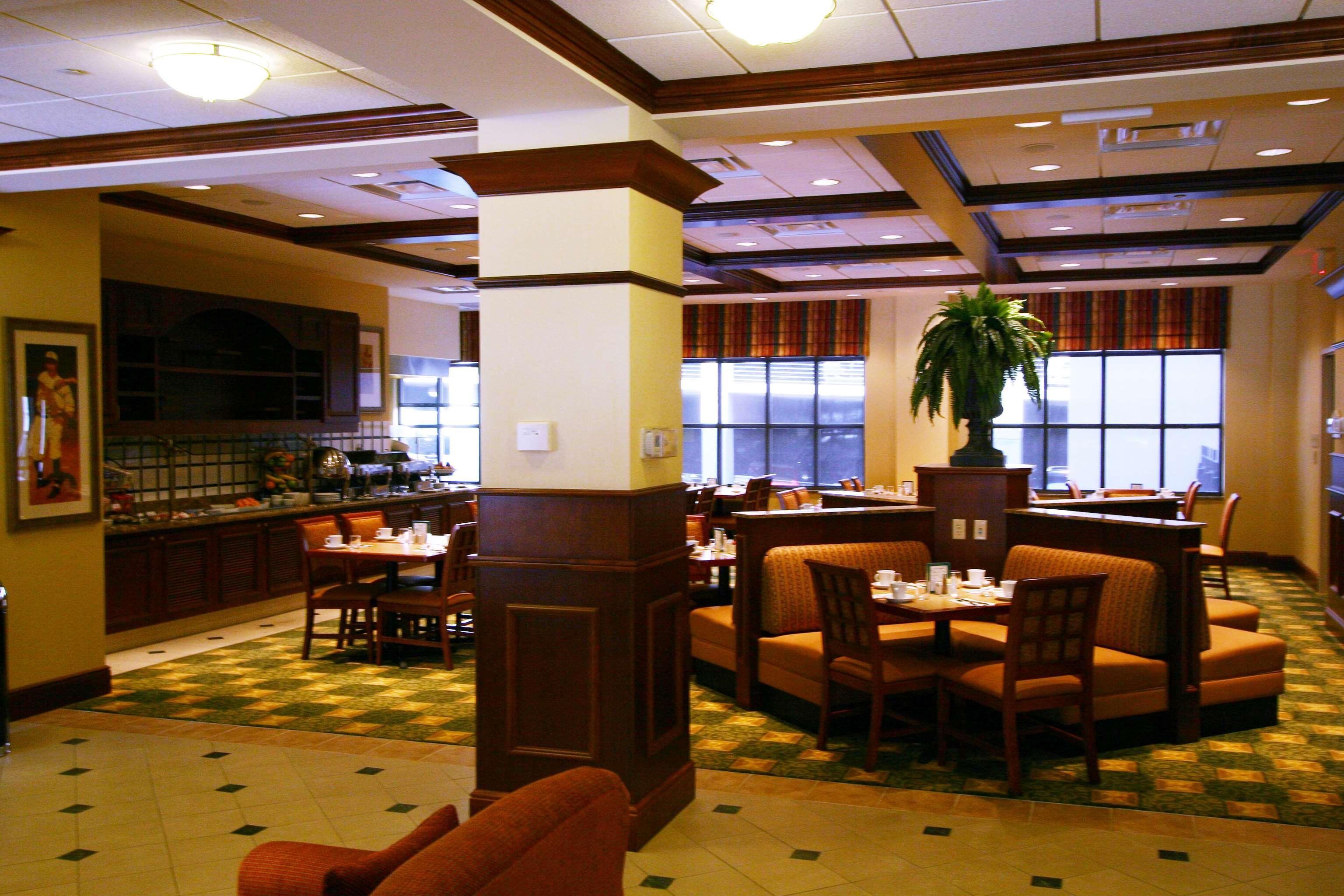 Hilton Garden Inn Bloomington Restaurant foto